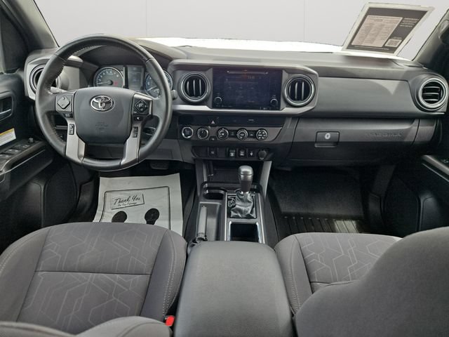 Certified 2019 Toyota Tacoma TRD Off-Road AWD/4WD image 17