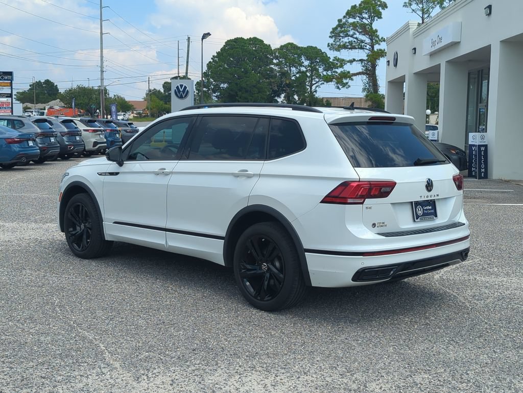 Certified 2023 Volkswagen Tiguan SE R-Line FWD image 5