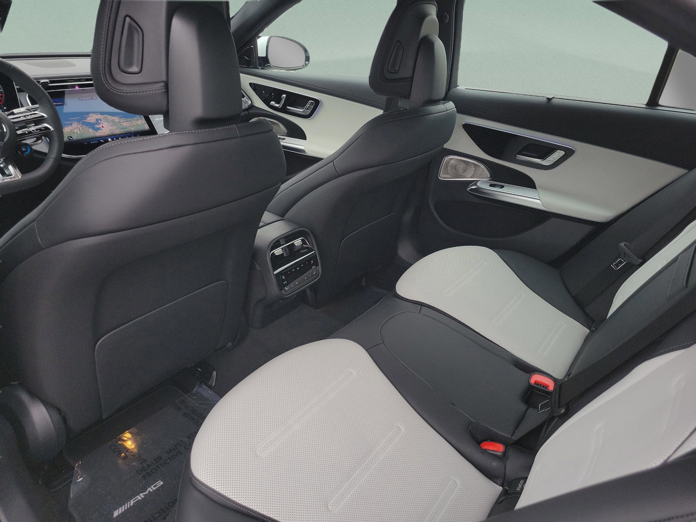 New 2026 Mercedes-Benz E 53 AMG e 4MATIC Sedan image 9