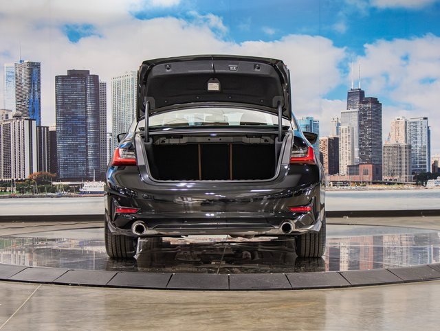 Certified 2022 BMW 330i xDrive Sedan w/ Driving Assistance Package image 12