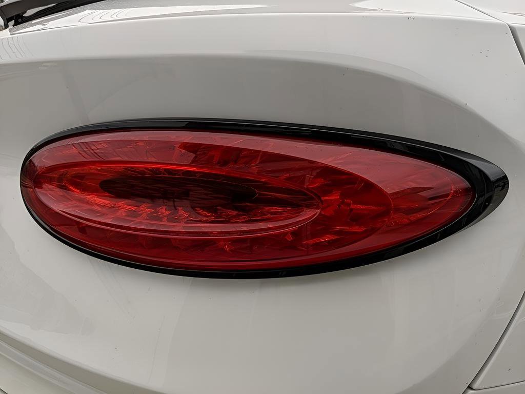 Used 2023 Bentley Bentayga Extended Wheelbase image 13