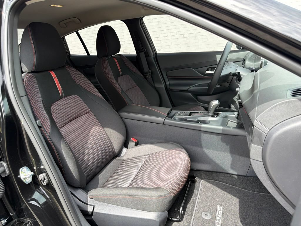 Used 2026 Nissan Sentra SR w/ Floor Mat Package FWD image 13