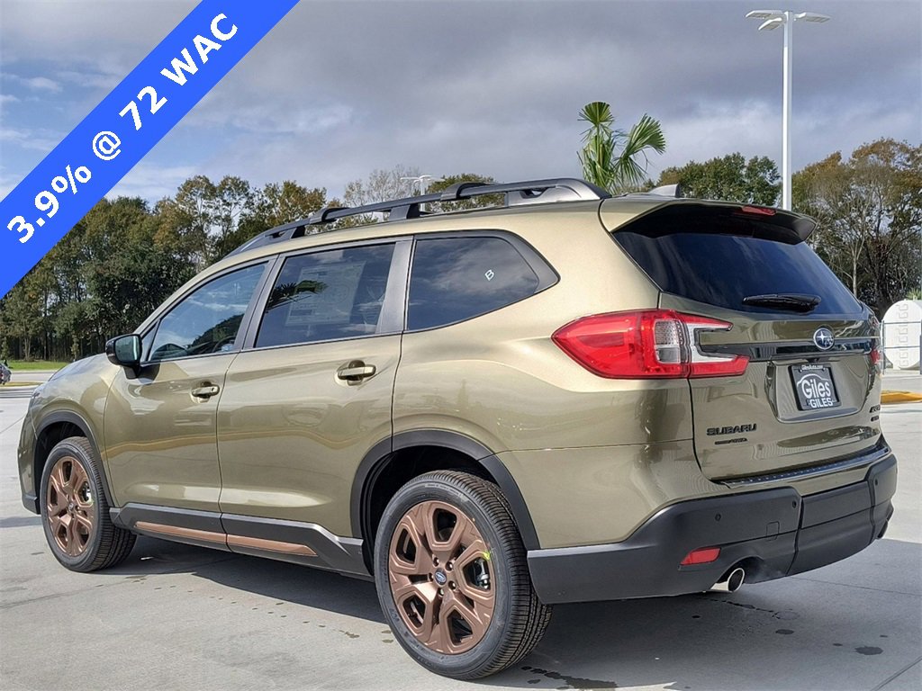 Used 2025 Subaru Ascent Bronze Edition image 3