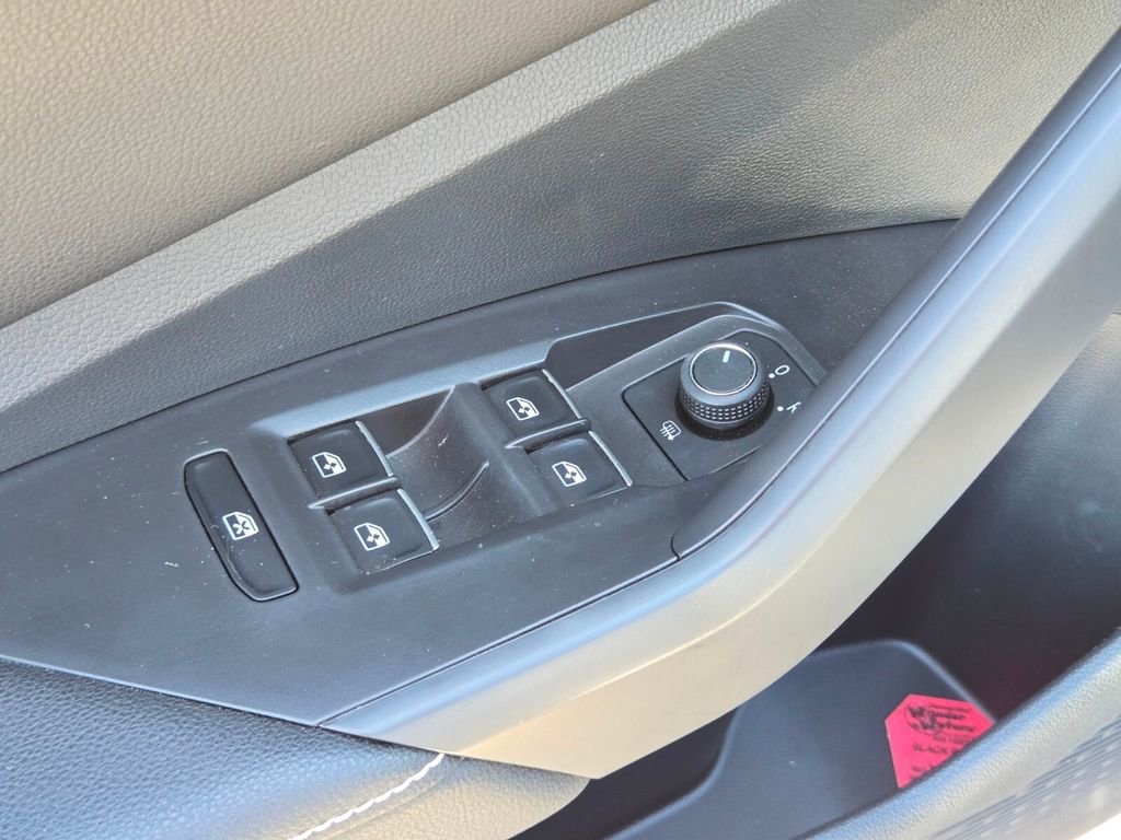 Certified 2024 Volkswagen Jetta Sport image 15