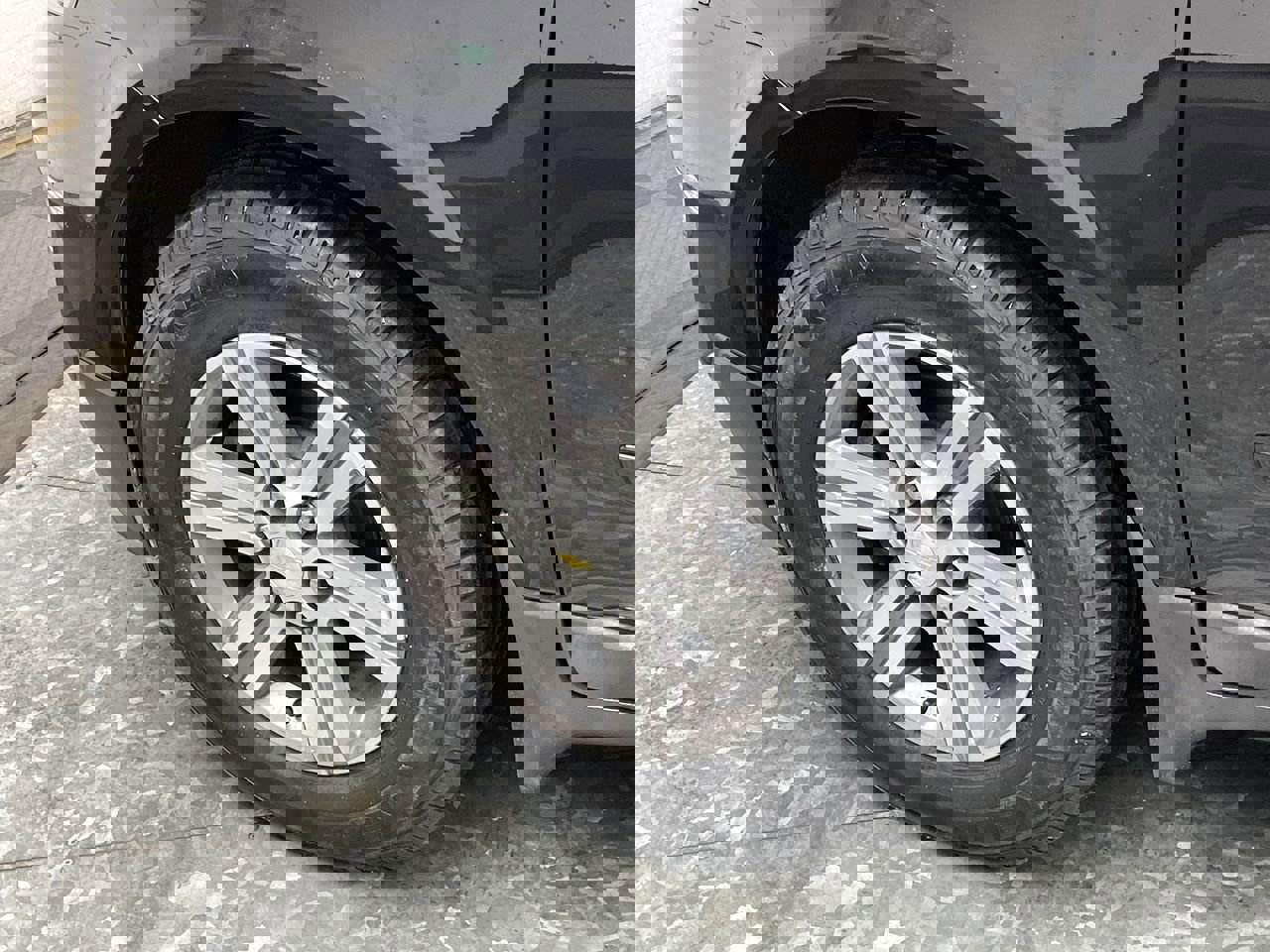 Used 2016 Chevrolet Traverse LT AWD/4WD image 30