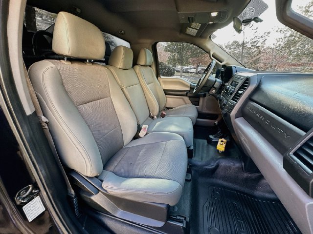 Used 2019 Ford F550 4x4 Regular Cab Super Duty image 25