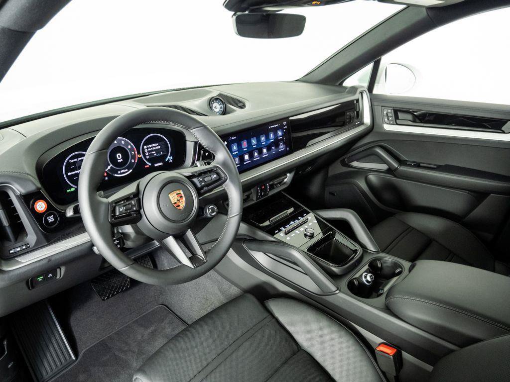 New 2026 Porsche Cayenne Coupe AWD/4WD image 4