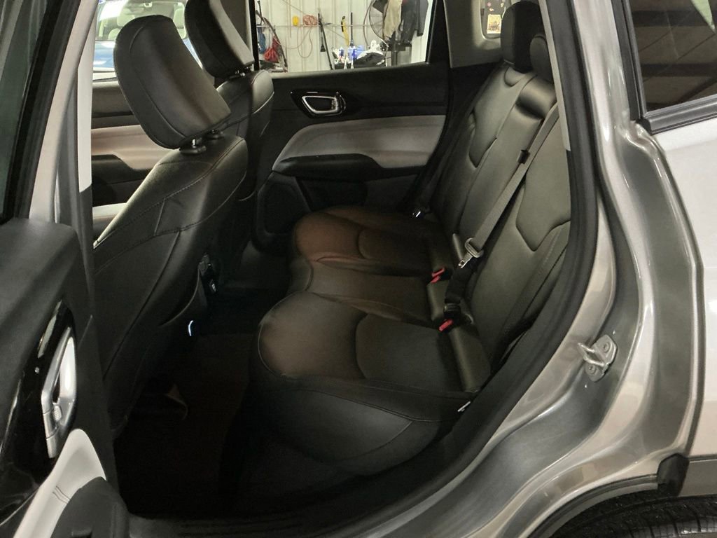 Certified 2022 Jeep Compass Limited image 25