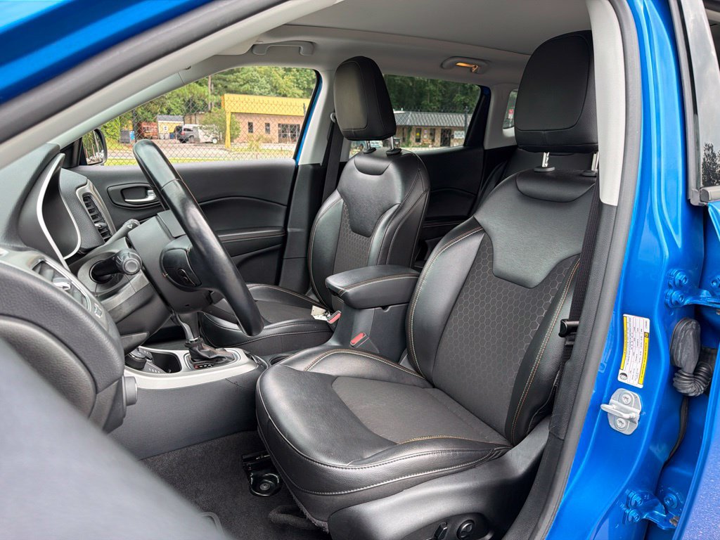Used 2020 Jeep Compass Latitude AWD/4WD image 18
