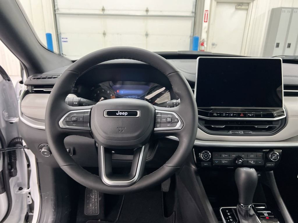 New 2026 Jeep Compass Limited image 11