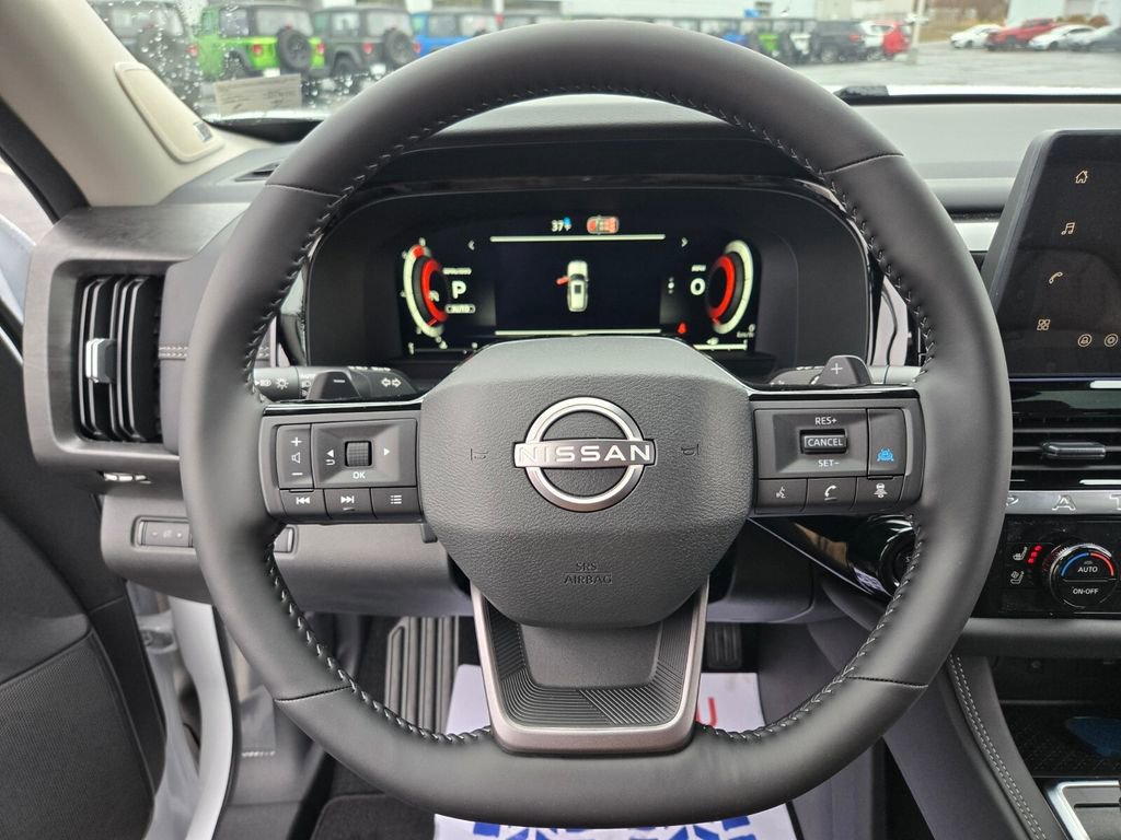 New 2026 Nissan Pathfinder Platinum image 9