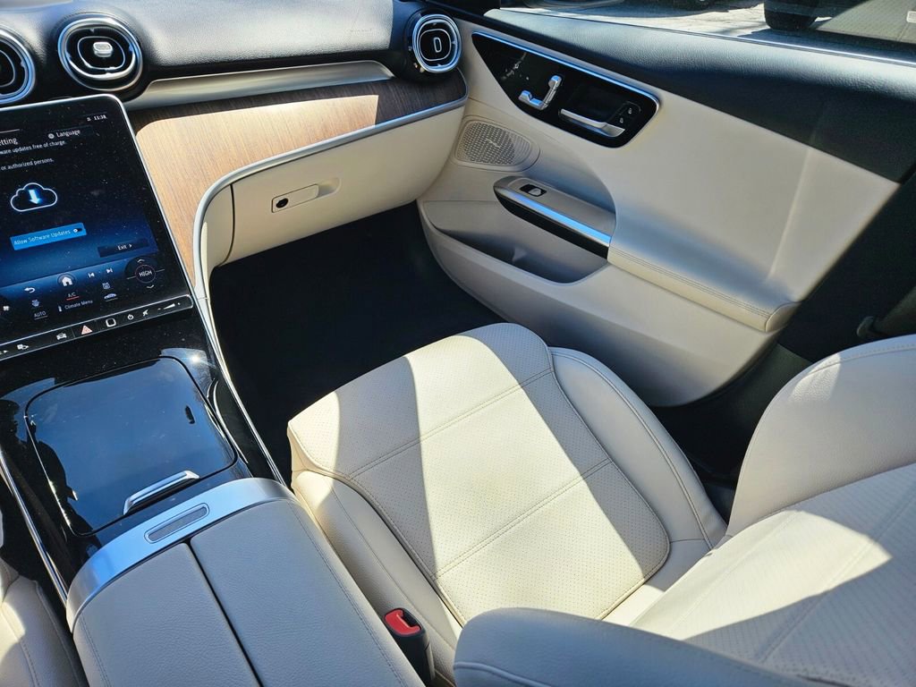 Certified 2022 Mercedes-Benz C 300 4MATIC Sedan image 13