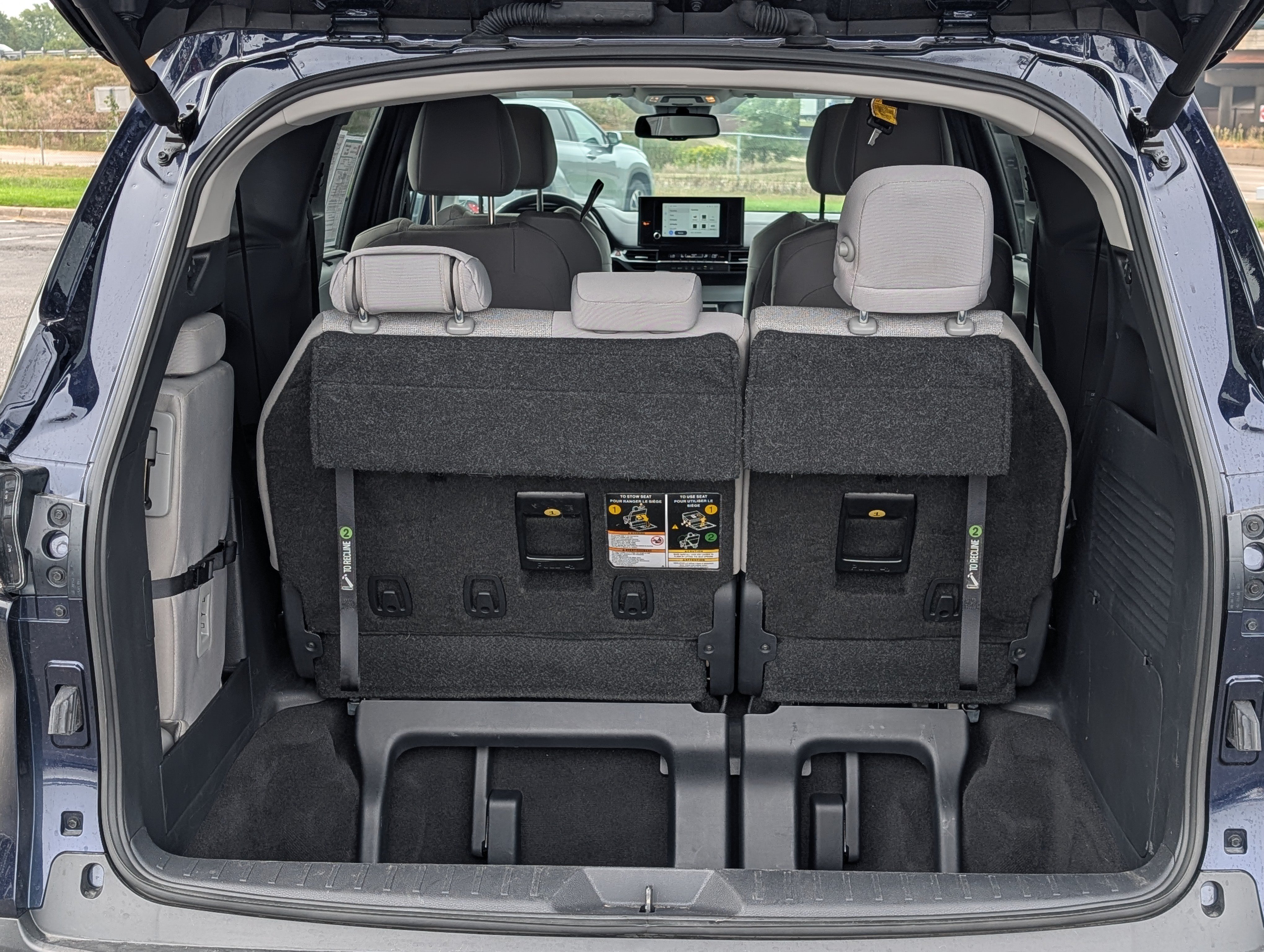 Certified 2026 Toyota Sienna LE FWD image 17