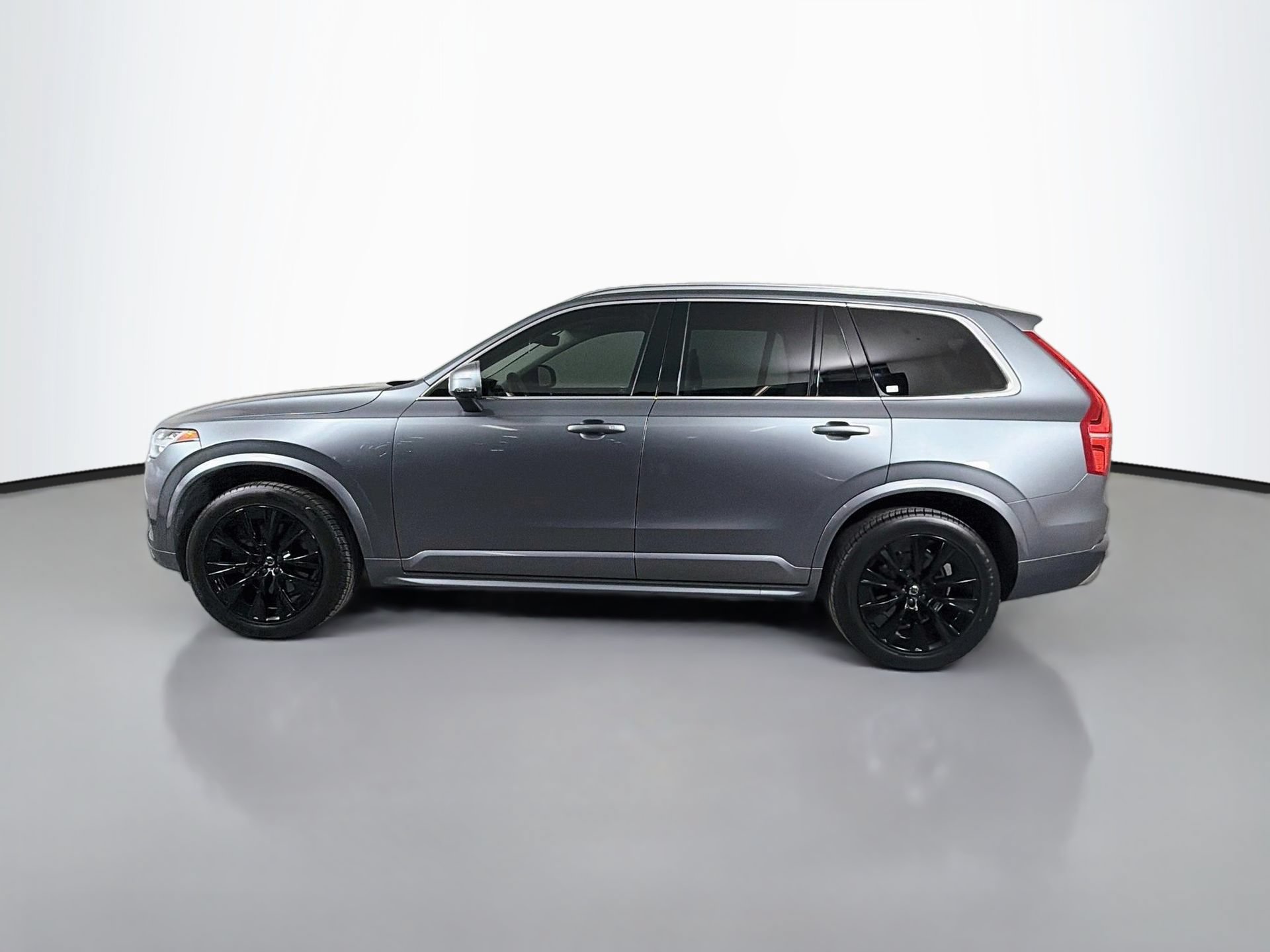 Used 2020 Volvo XC90 T5 Momentum w/ Protection Package Premier AWD/4WD image 9