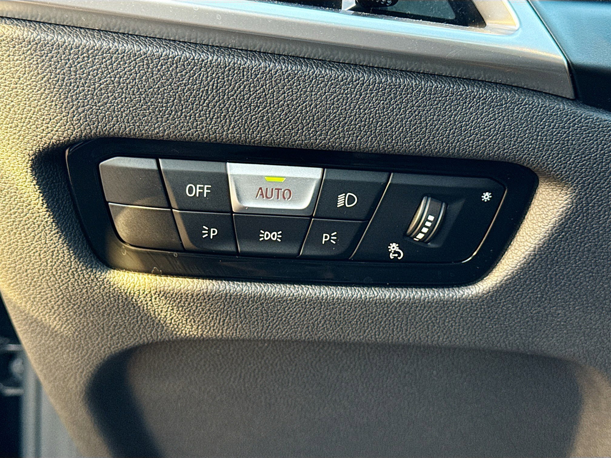 Used 2025 BMW 430i w/ Premium Package image 36