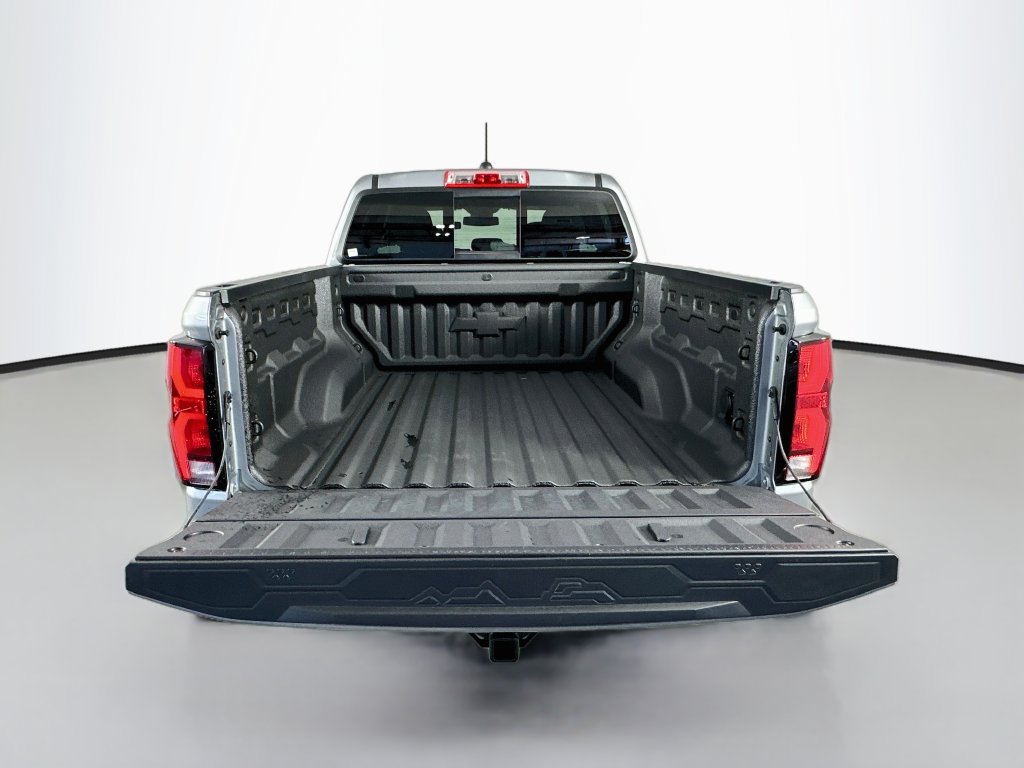 Used 2026 Chevrolet Colorado ZR2 w/ Technology Package AWD/4WD image 30
