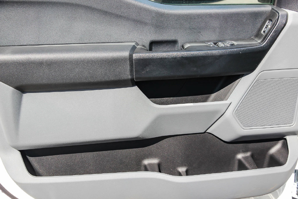 New 2025 Ford F350 XL w/ XL Chrome Package RWD image 19