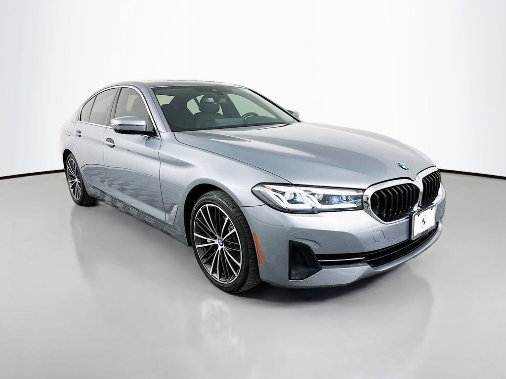 Certified 2023 BMW 540i w/ Premium Package image 3