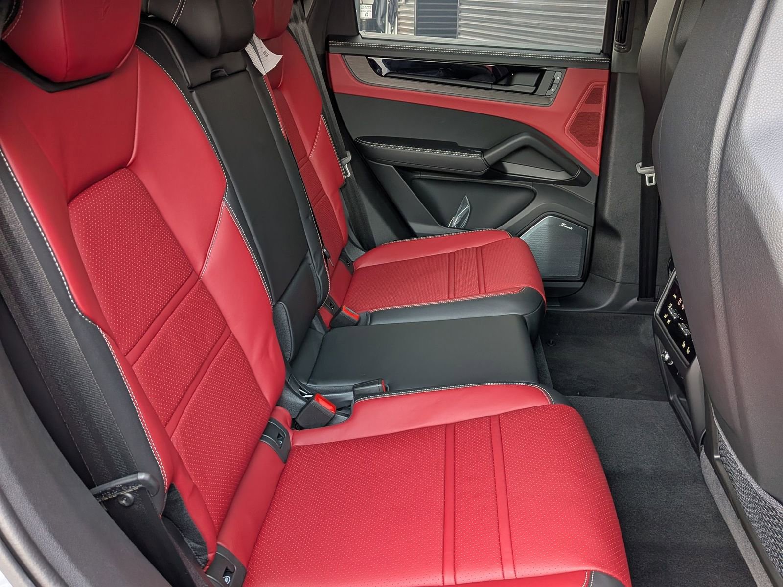 New 2026 Porsche Cayenne Turbo GT image 25