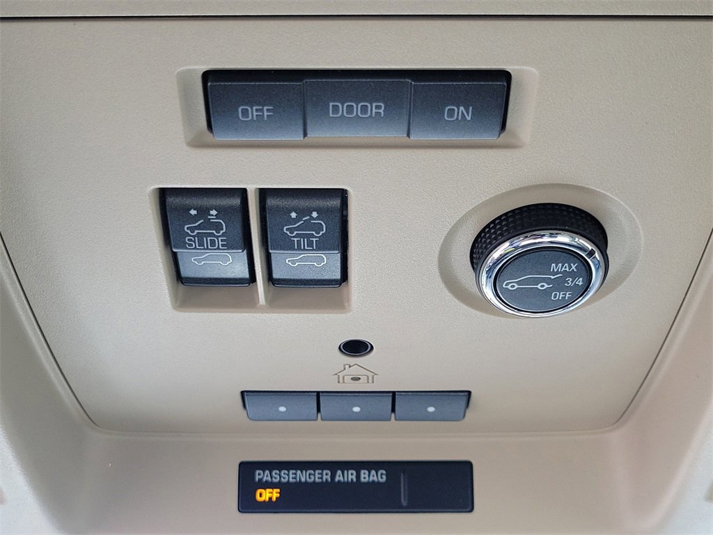 Used 2018 GMC Yukon Denali image 34