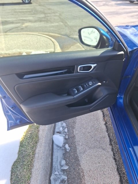 Used 2022 Honda Civic Touring image 8