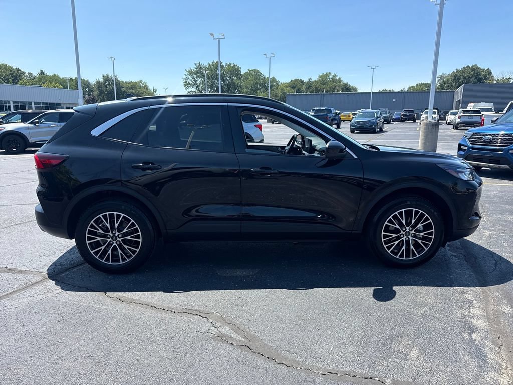 Used 2024 Ford Escape SE FWD image 9