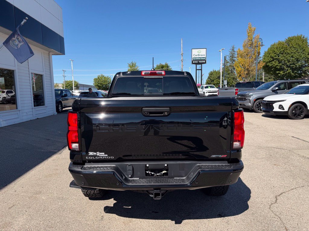 Certified 2026 Chevrolet Colorado ZR2 w/ Technology Package AWD/4WD image 6