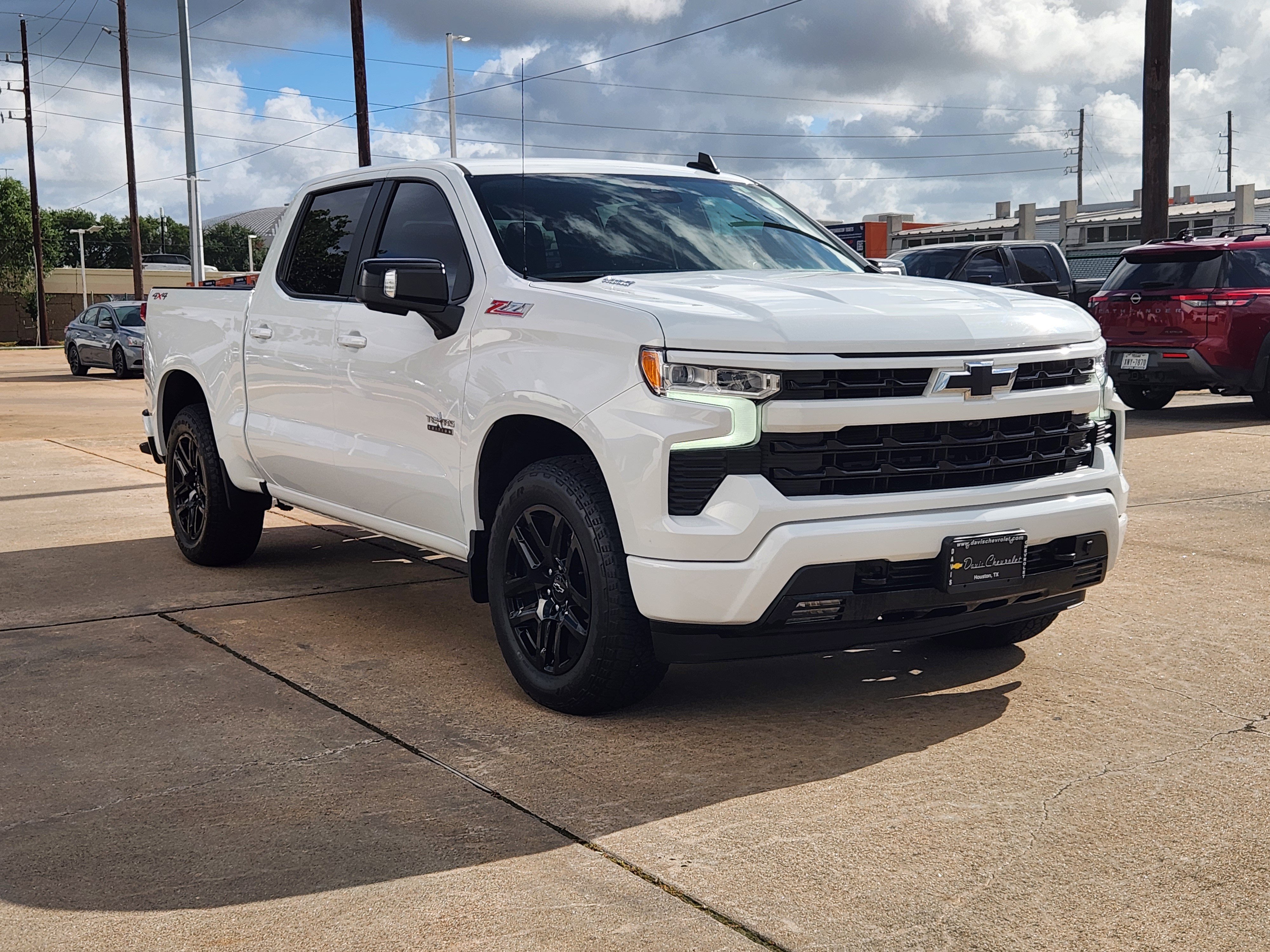 Used 2023 Chevrolet Silverado 1500 RST AWD/4WD image 4