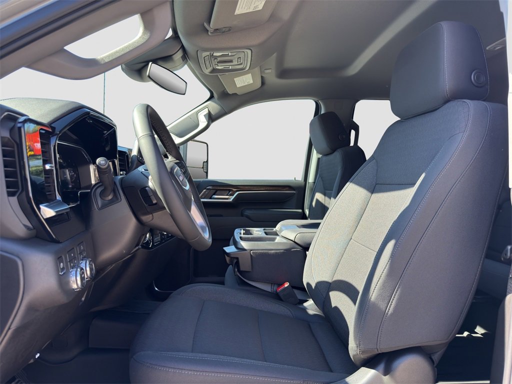 New 2026 GMC Sierra 2500 SLE w/ Max Trailering Package image 7