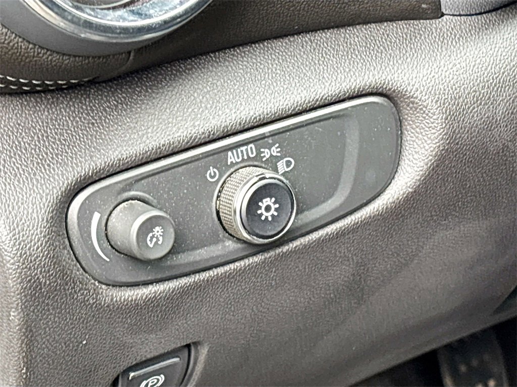 Used 2024 Chevrolet Blazer LT image 10