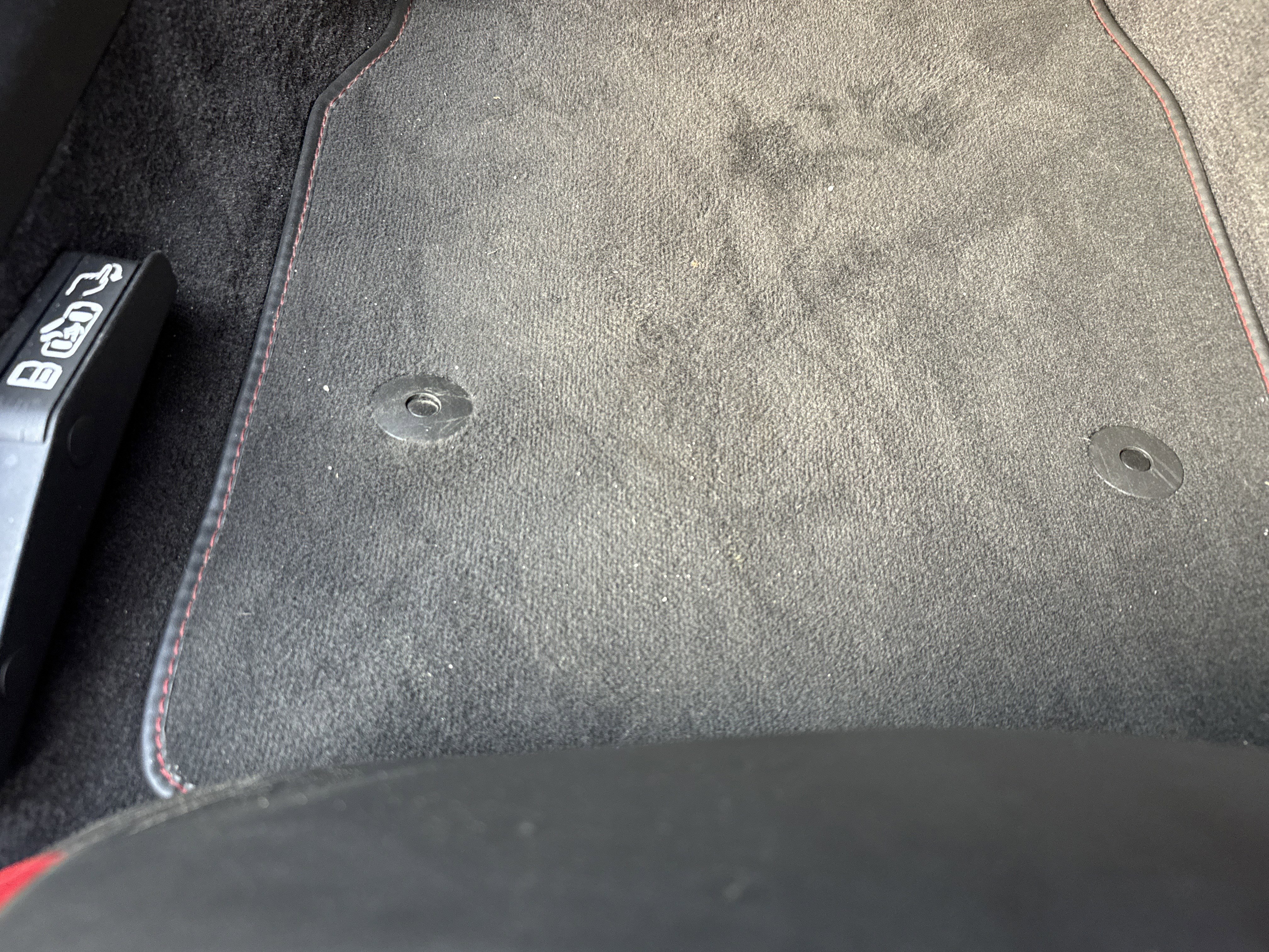 Used 2024 Chevrolet Corvette Stingray Preferred Conv w/ Stealth Interior Trim Package image 18