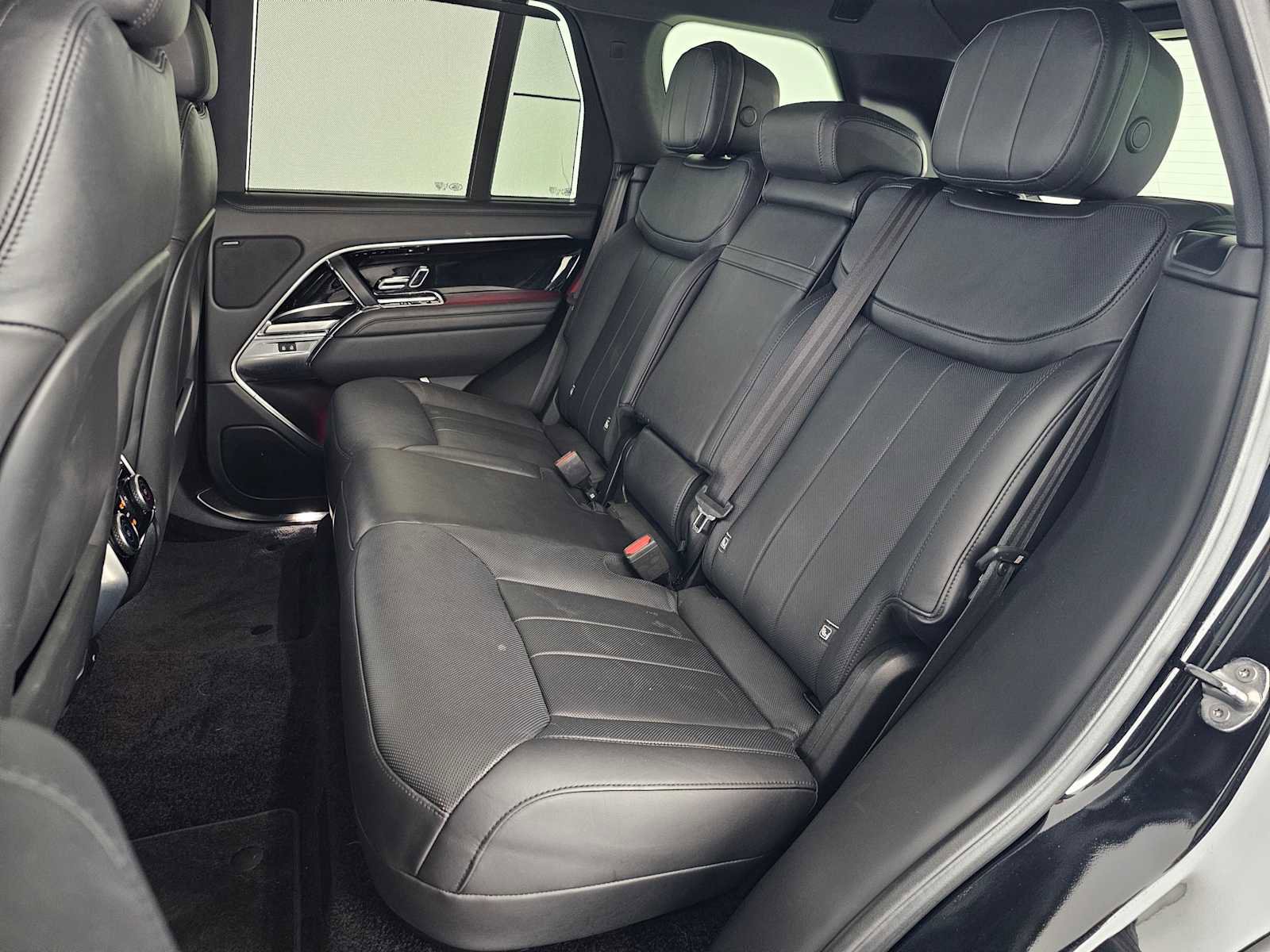 Used 2023 Land Rover Range Rover SE AWD/4WD image 17