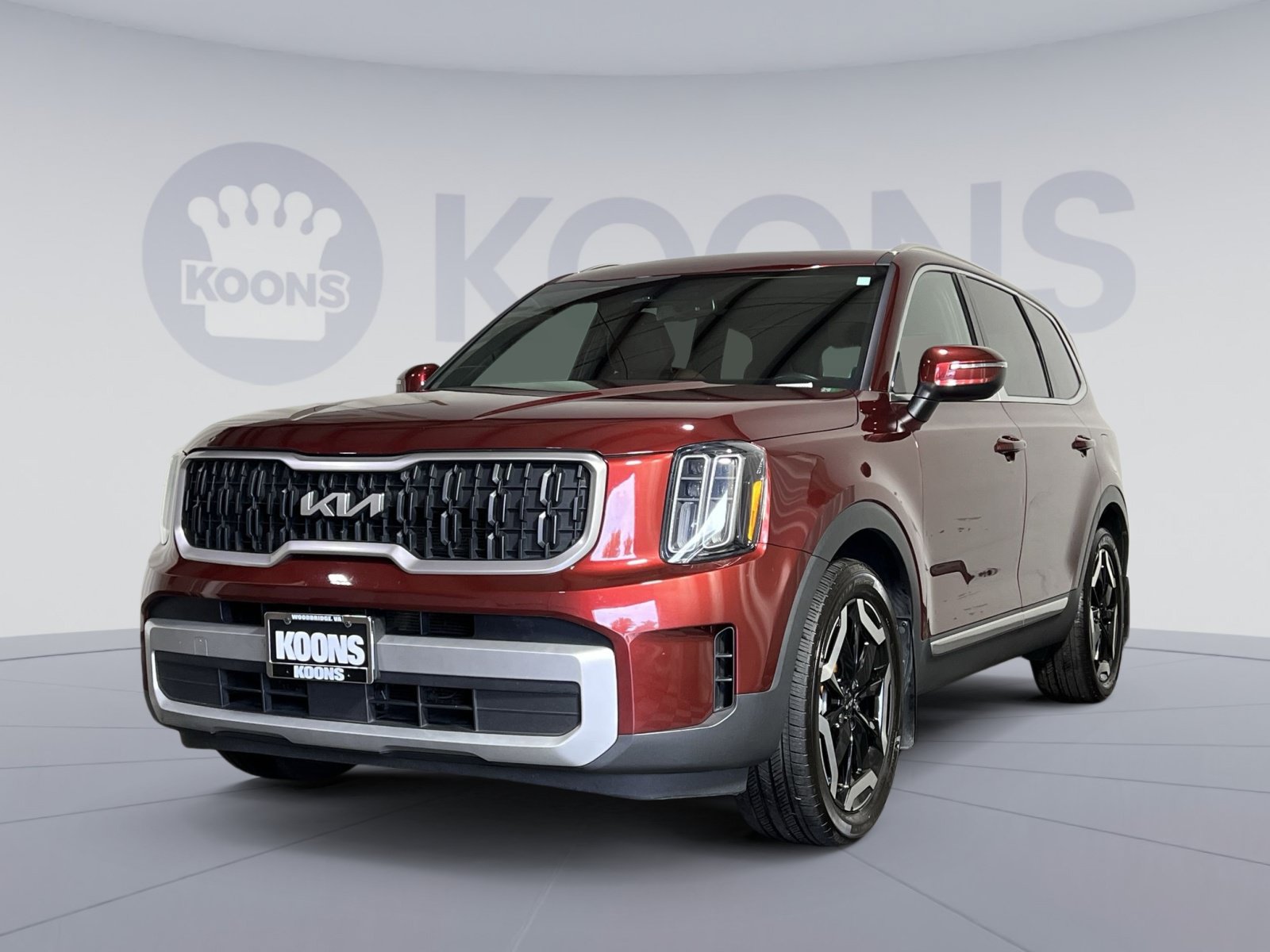 Used 2024 Kia Telluride EX w/ EX Captain's Chair Package