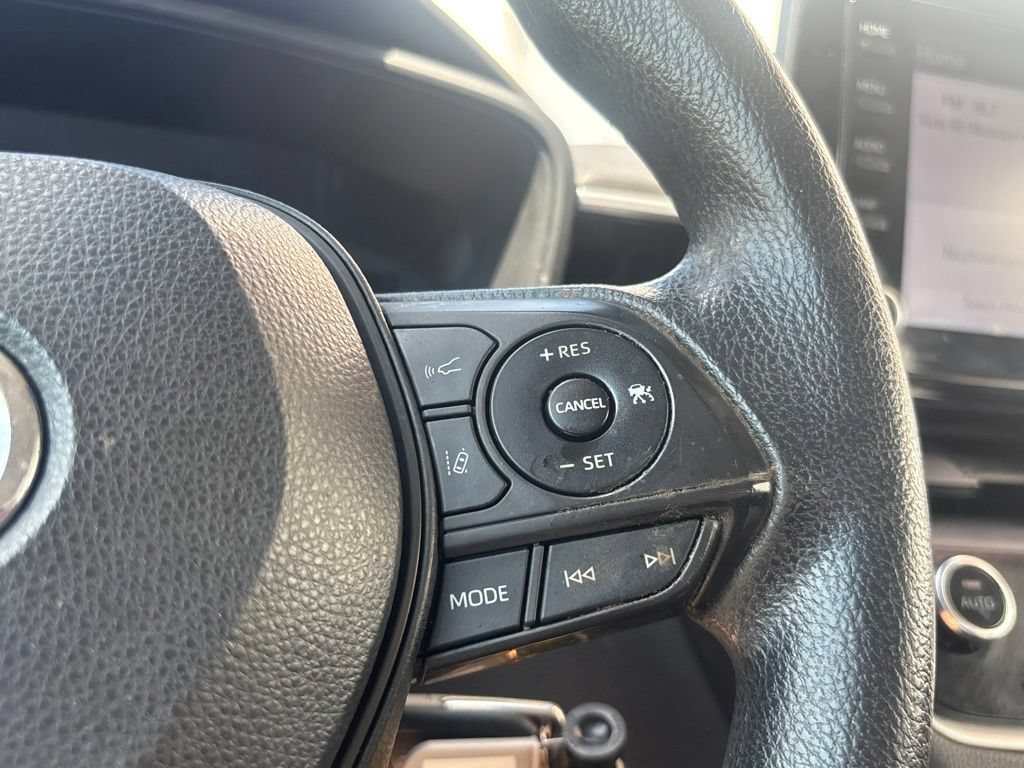 Used 2022 Toyota Corolla LE FWD image 18