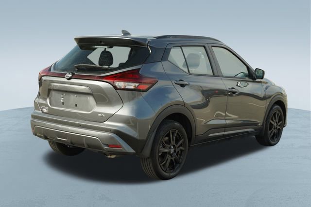 Used 2024 Nissan Kicks SR image 9