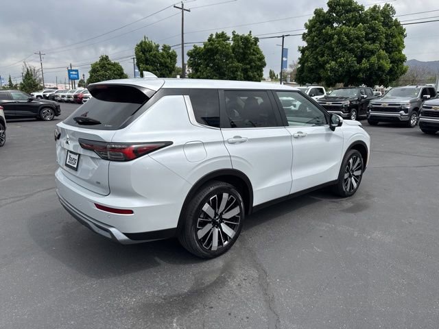 Used 2025 Mitsubishi Outlander SE AWD/4WD image 7