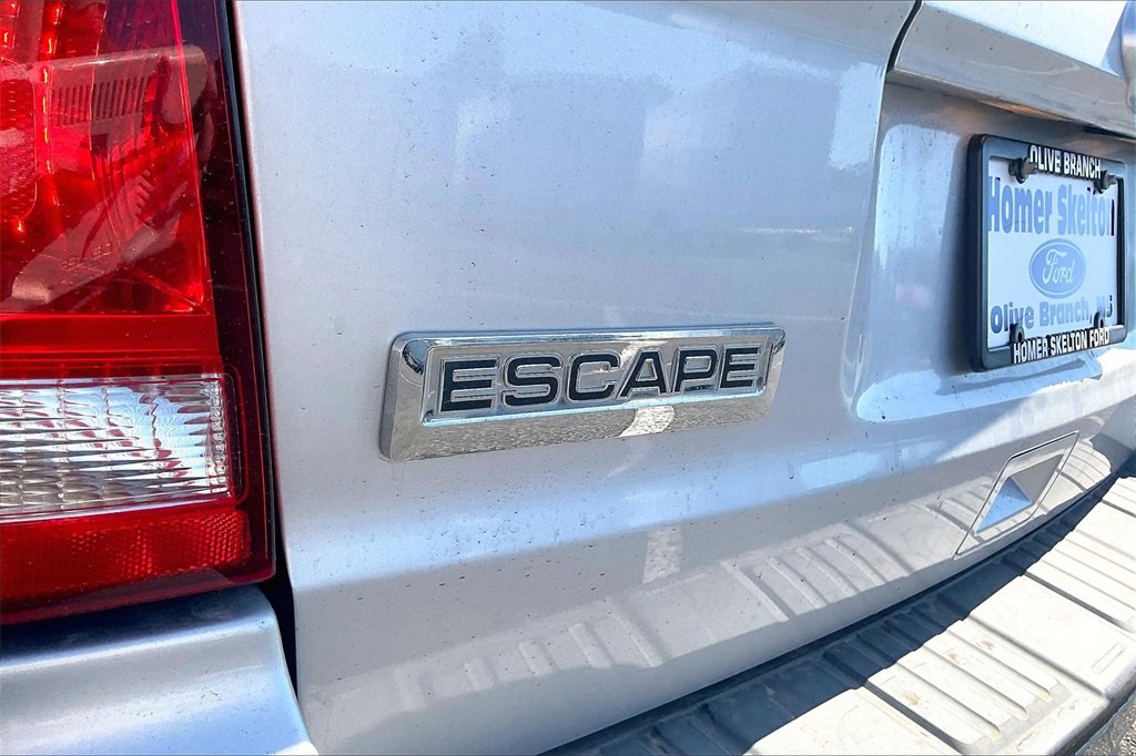 Used 2011 Ford Escape XLS w/ 101A Rapid Spec Order Code image 7