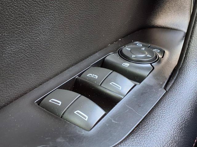 Used 2019 Chevrolet Blazer RS FWD image 16