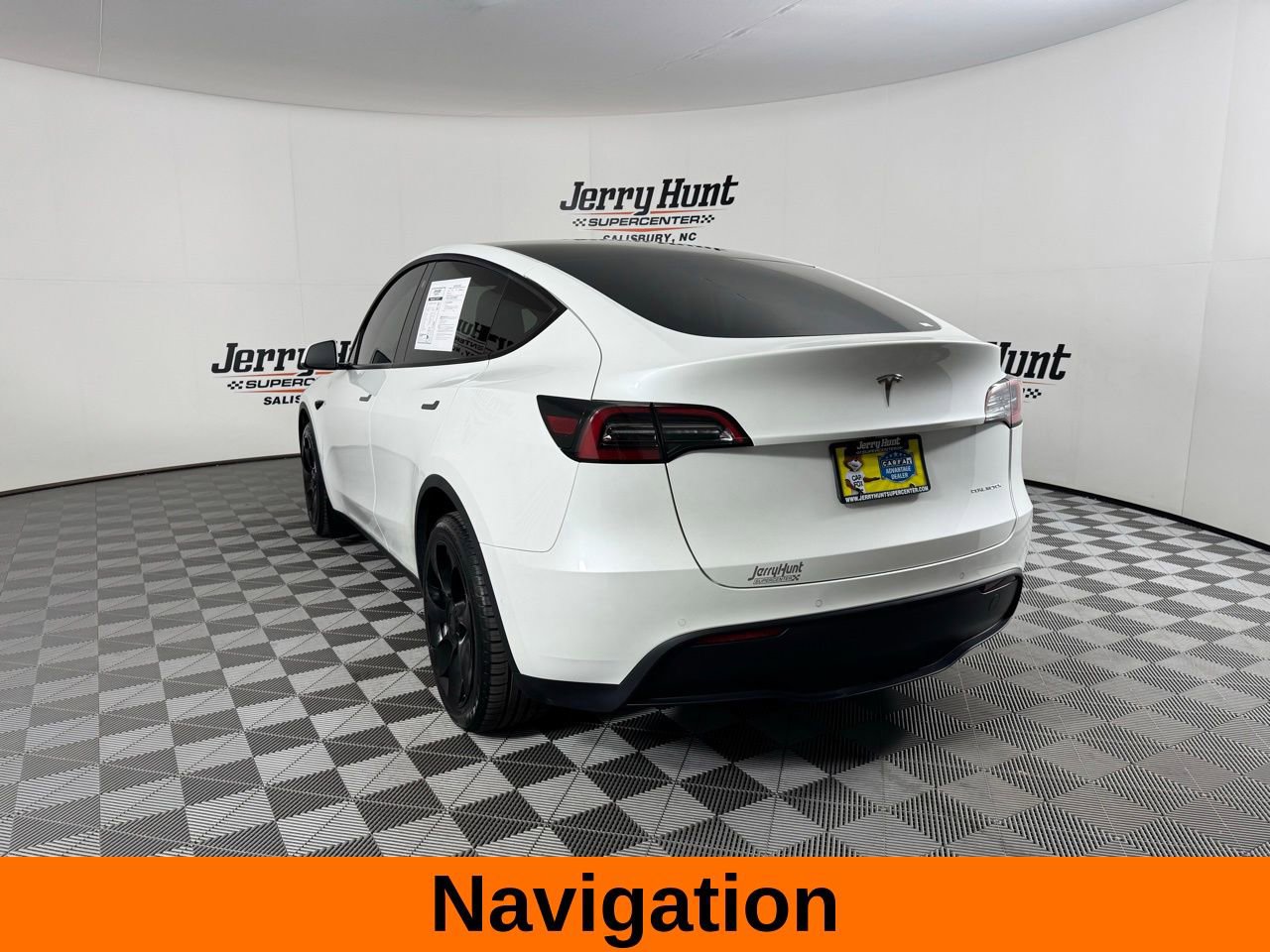 Used 2022 Tesla Model Y Long Range image 10
