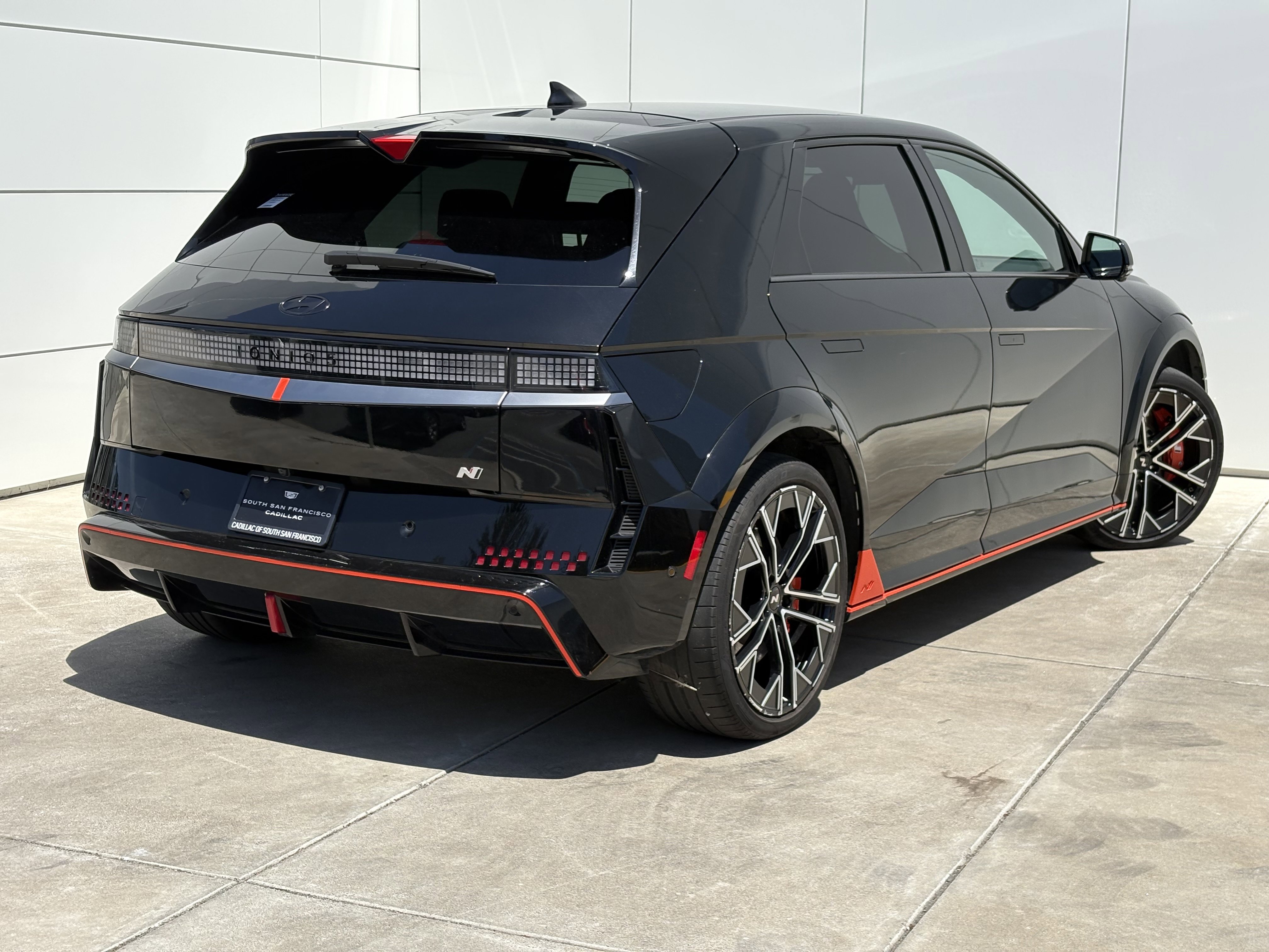 Used 2025 Hyundai Ioniq 5 N AWD/4WD image 7