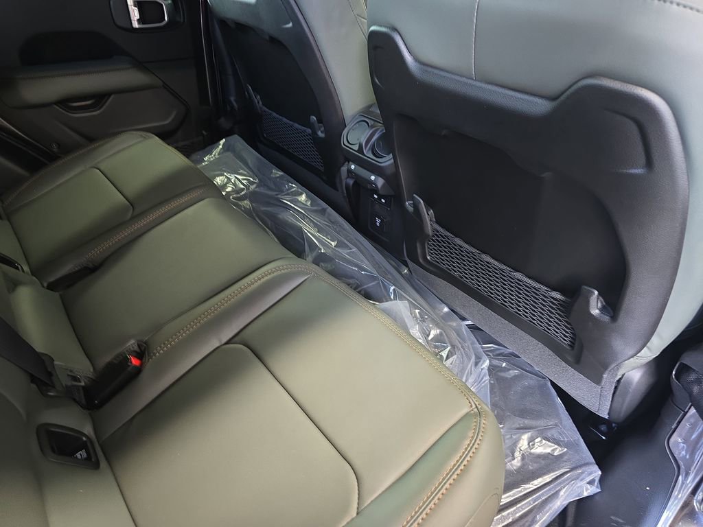 New 2026 Jeep Gladiator Mojave AWD/4WD image 12