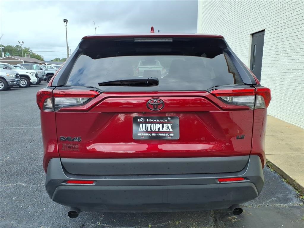 Used 2024 Toyota RAV4 LE image 4