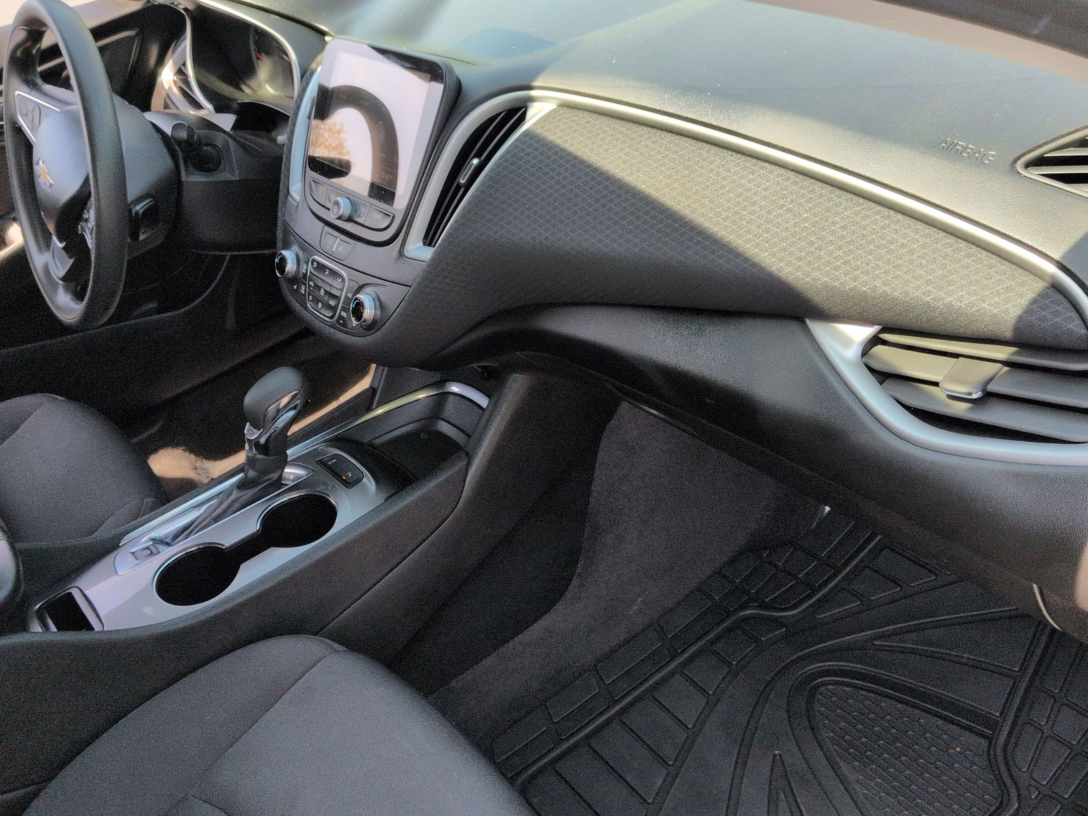 Used 2024 Chevrolet Malibu LT image 35