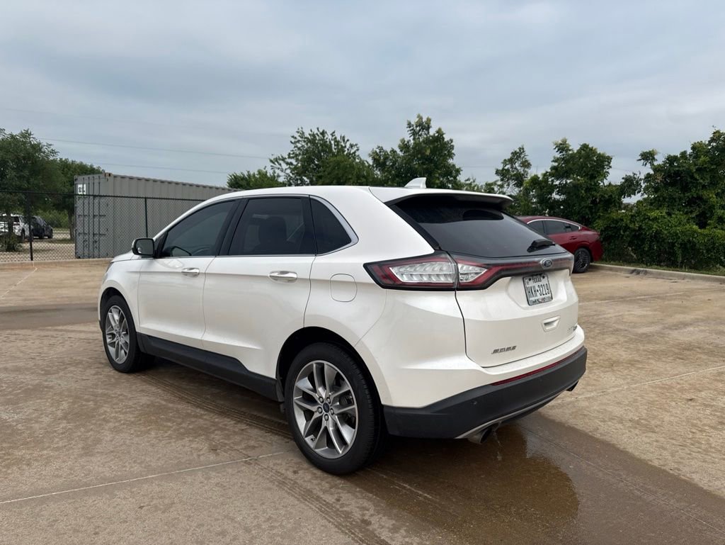 Used 2016 Ford Edge Titanium w/ Equipment Group 301A FWD image 3