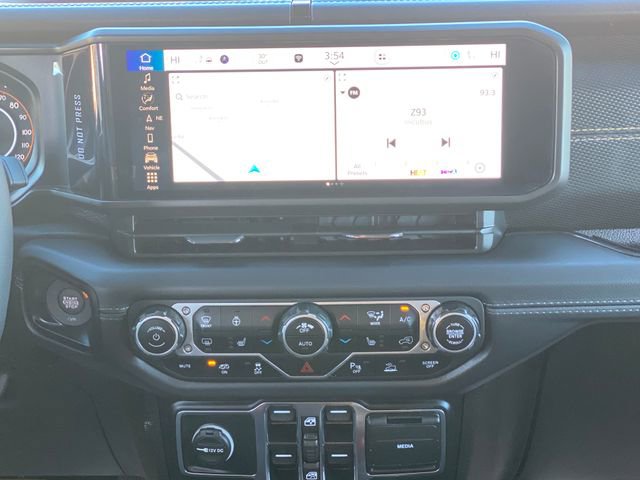 Used 2025 Jeep Wrangler Unlimited Rubicon 392 image 24