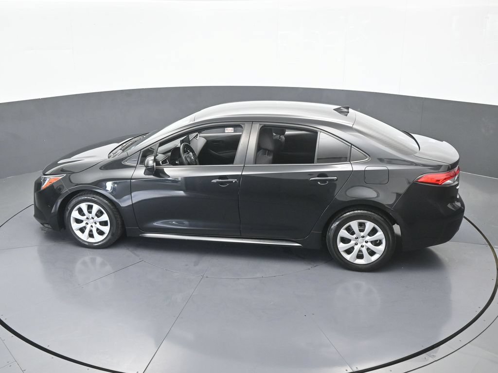 Used 2022 Toyota Corolla LE FWD image 43