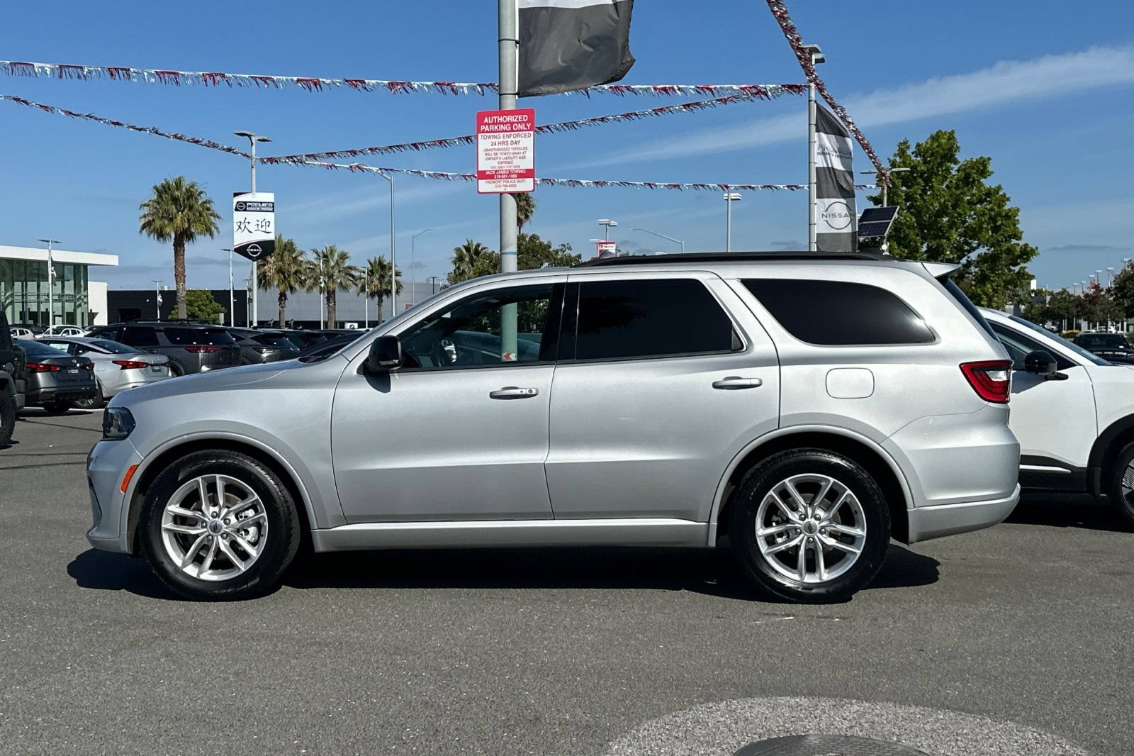 Used 2024 Dodge Durango GT RWD image 7