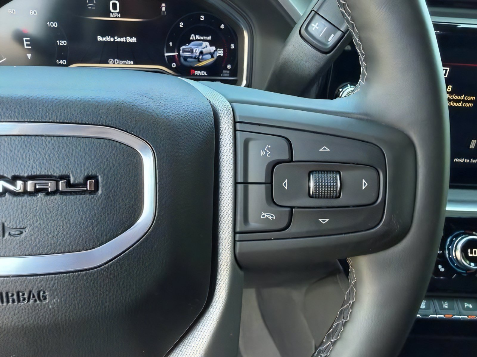 Used 2024 GMC Sierra 3500 Denali w/ Technology Package AWD/4WD image 35