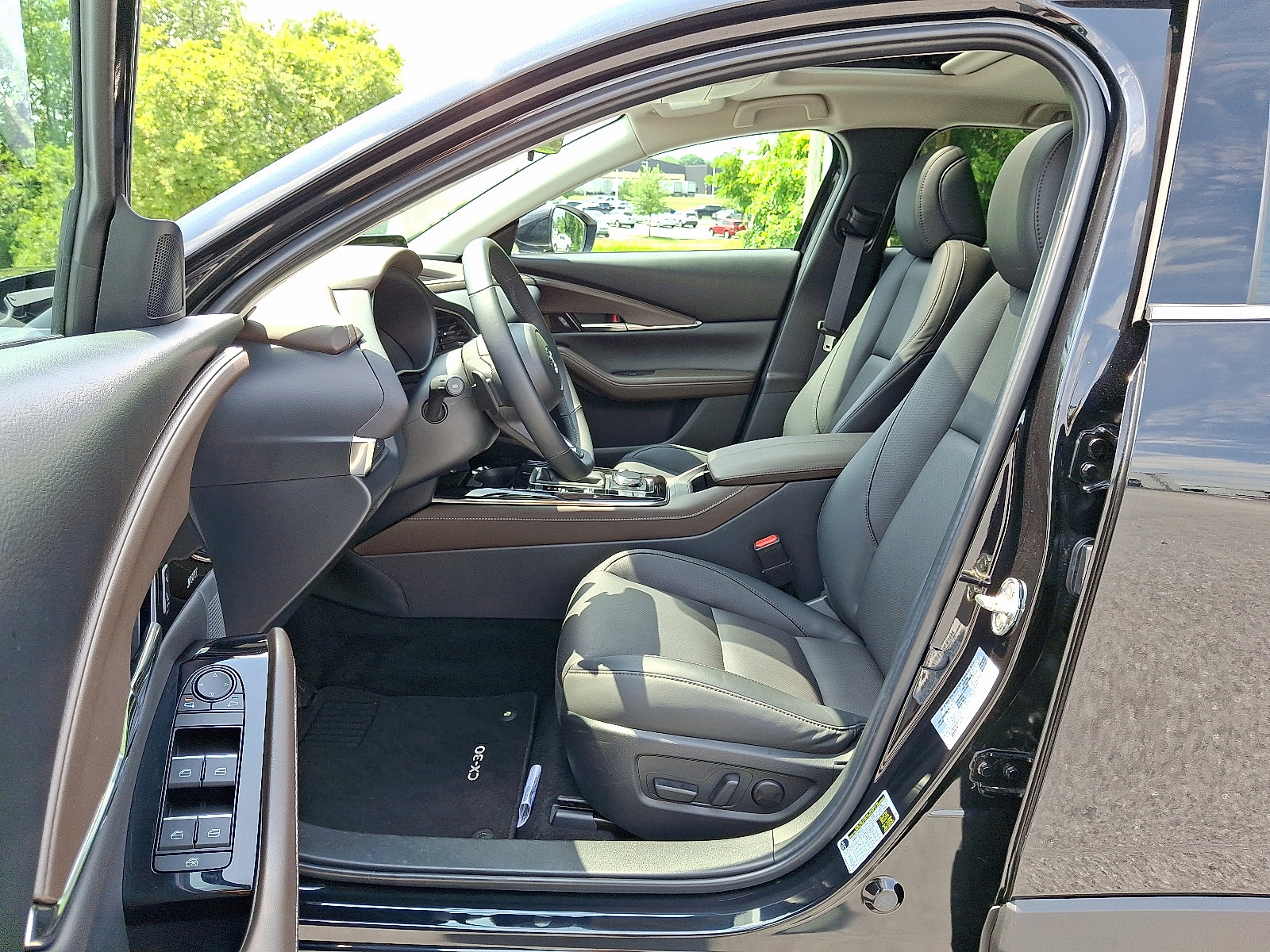 Used 2025 MAZDA CX-30 AWD 2.5 S w/ Premium Package image 15