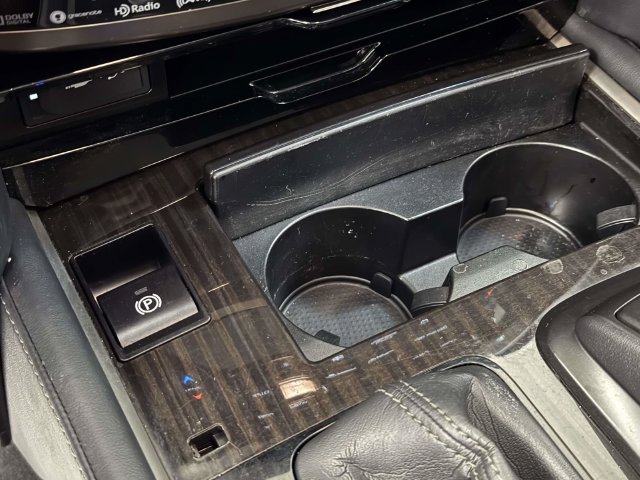 Used 2019 Lexus LX 570 4WD w/ Luxury Package image 50